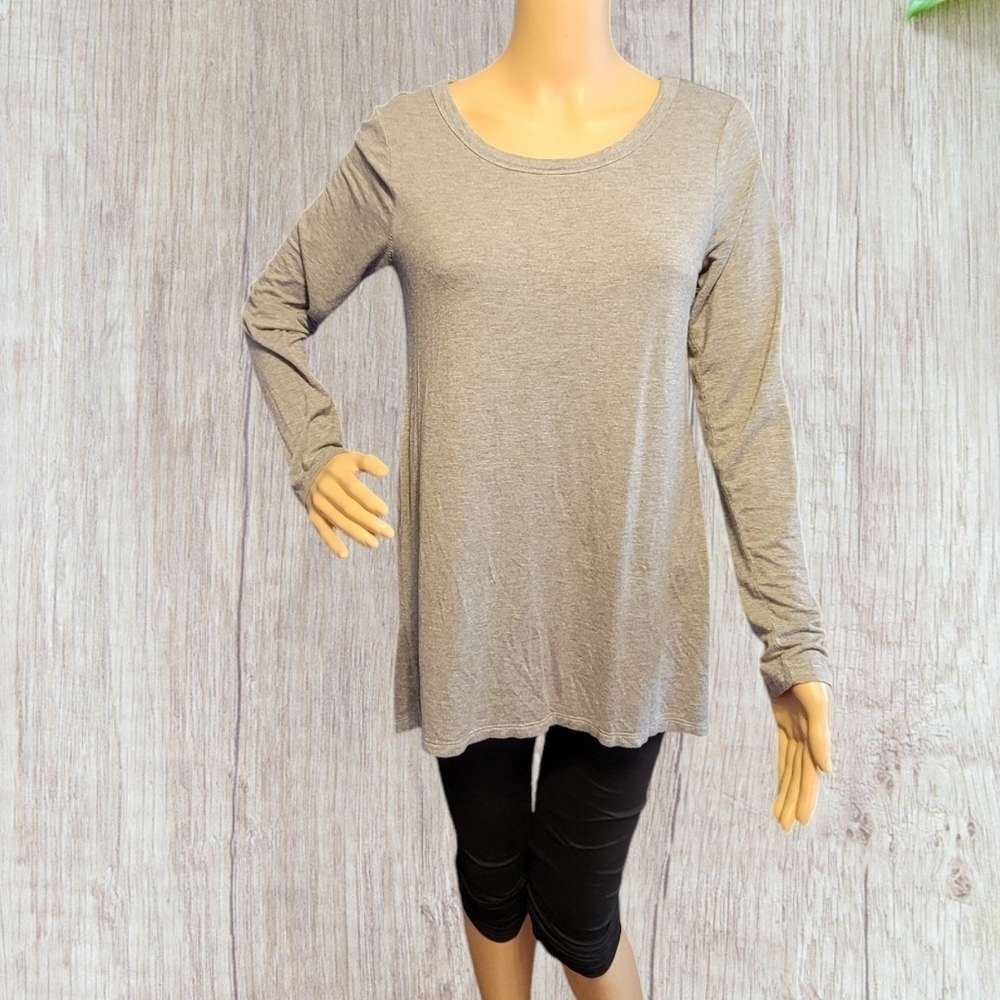 Cupio Woman Top M Gray Soft Knit Heather Office Casual T50